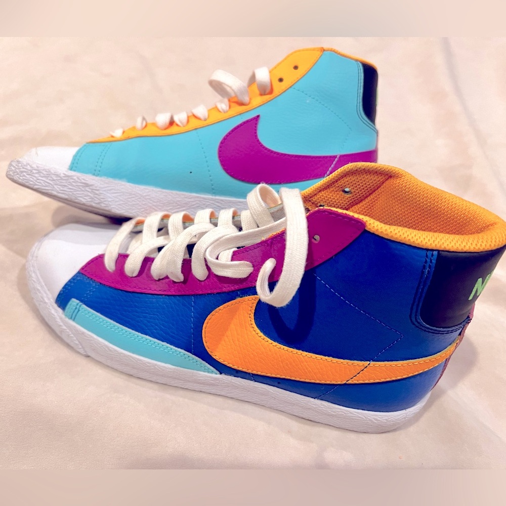 Colors go off on these Nikes
